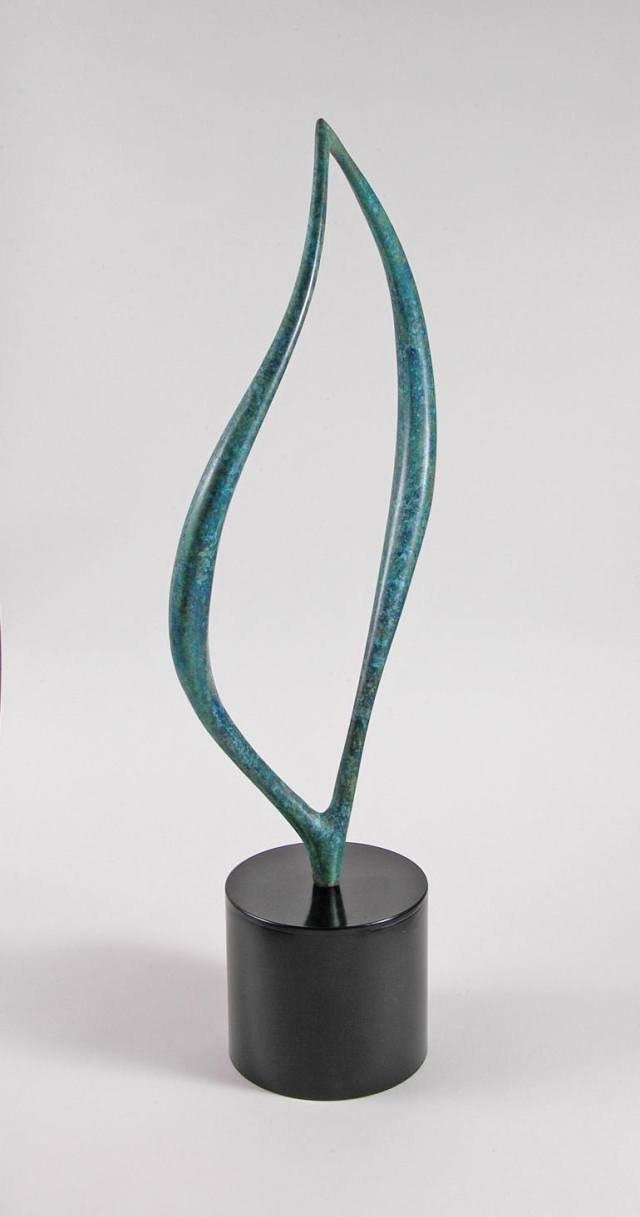 ROTATING, Scuptue for sale by Philip Hearsey